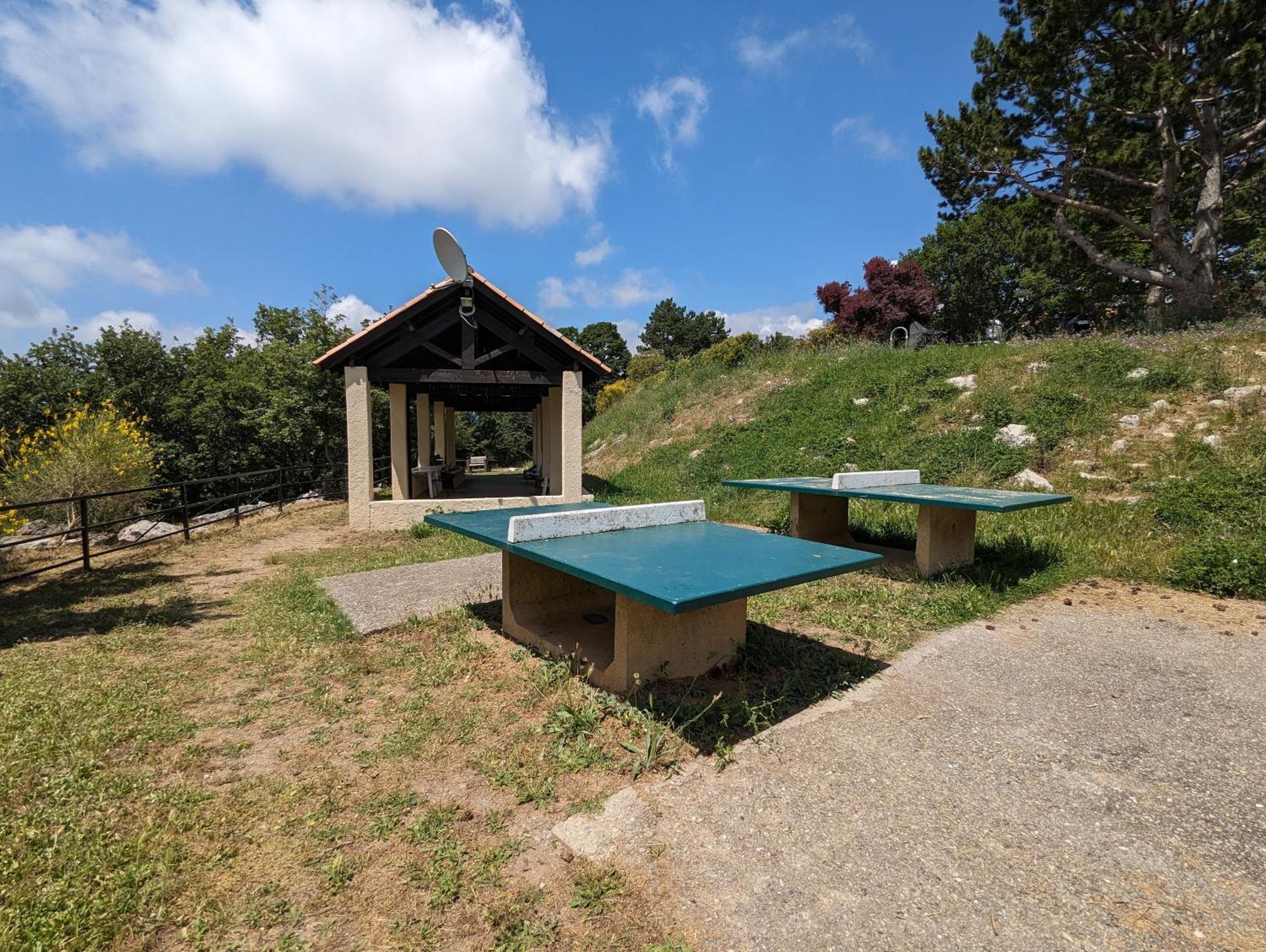 Evasion Au Calme - Maison Cosy Avec Piscine Et Tennis Saint-Vallier-de-Thiey Bagian luar foto